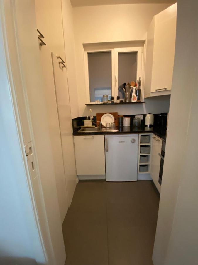 Cosy Studio Louise-Chatelain Lejlighed Bruxelles Eksteriør billede